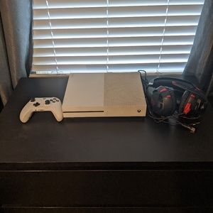 Xbox one s 500 gb